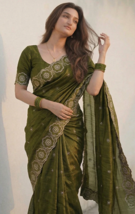 Women Green Casual Saree