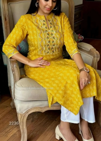 Women Ethnic Print Kurti
